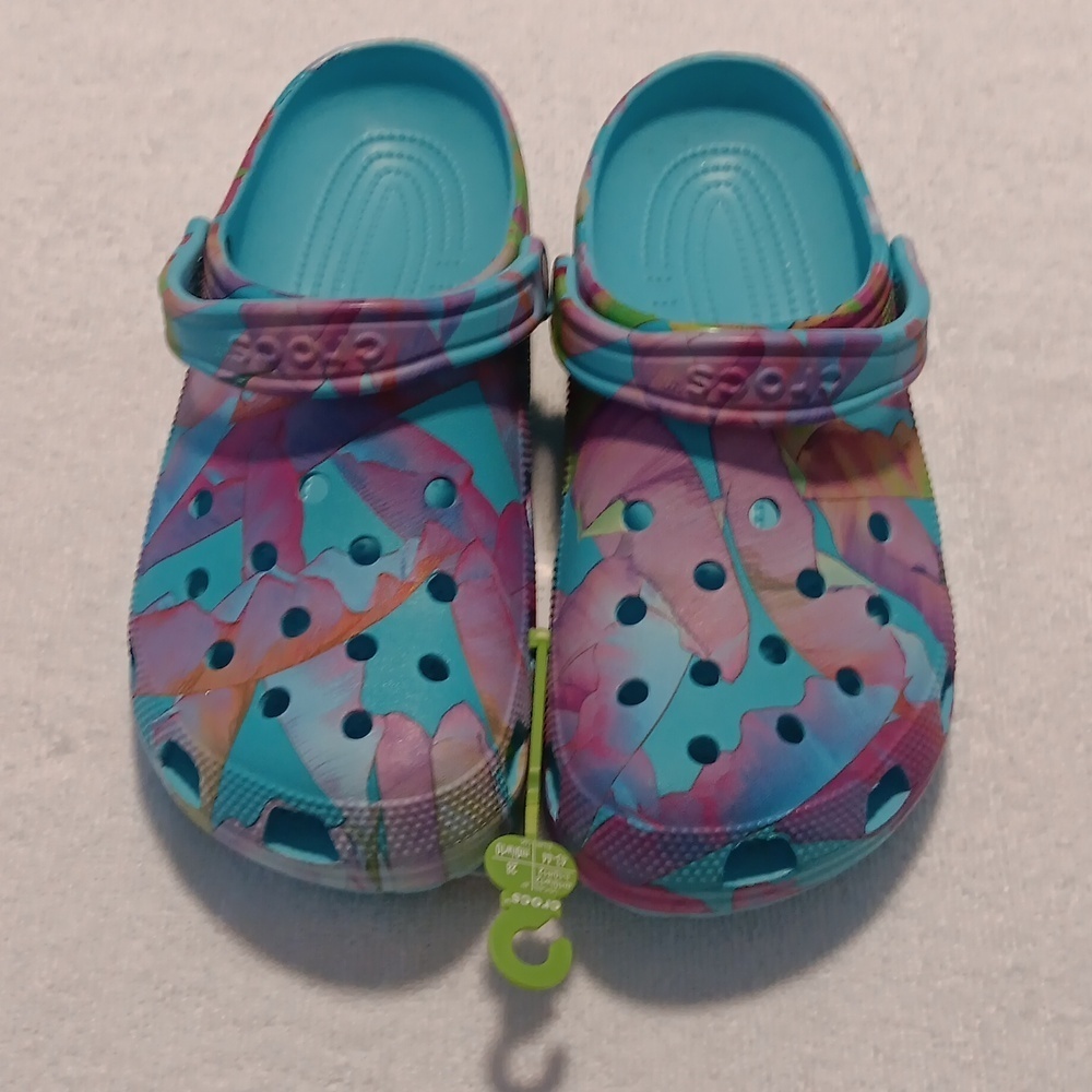 NWT Crocs classic palm print clog size 10 men's, 12 women's